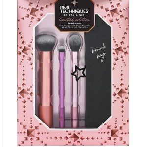 Real Techniques luminous brush set